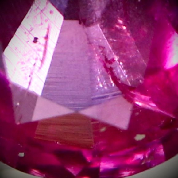 Mozambique Ruby 1.20ct Solid 18K White Gold Ring - Picture 4 of 8